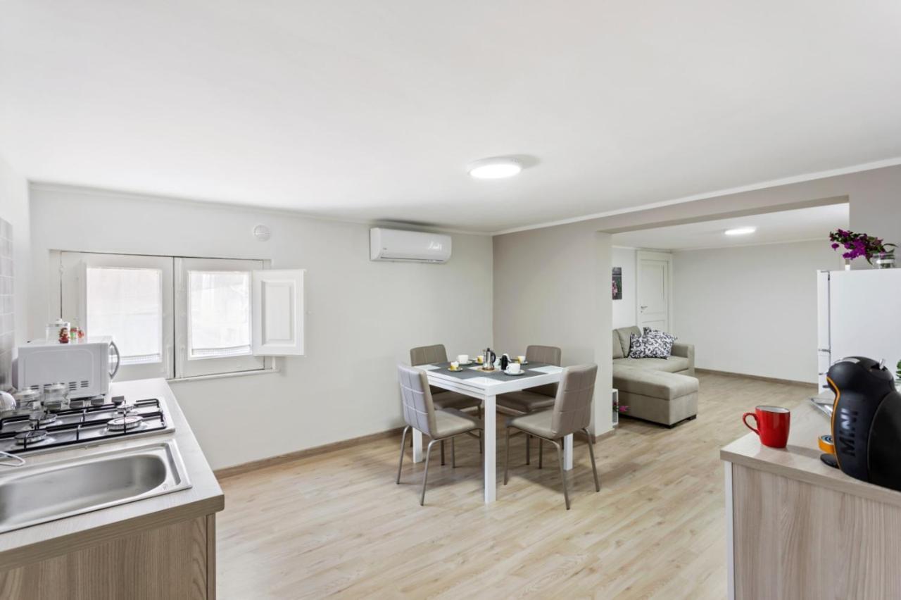 Villa Bellini Cosy Flat CTA Exteriér fotografie